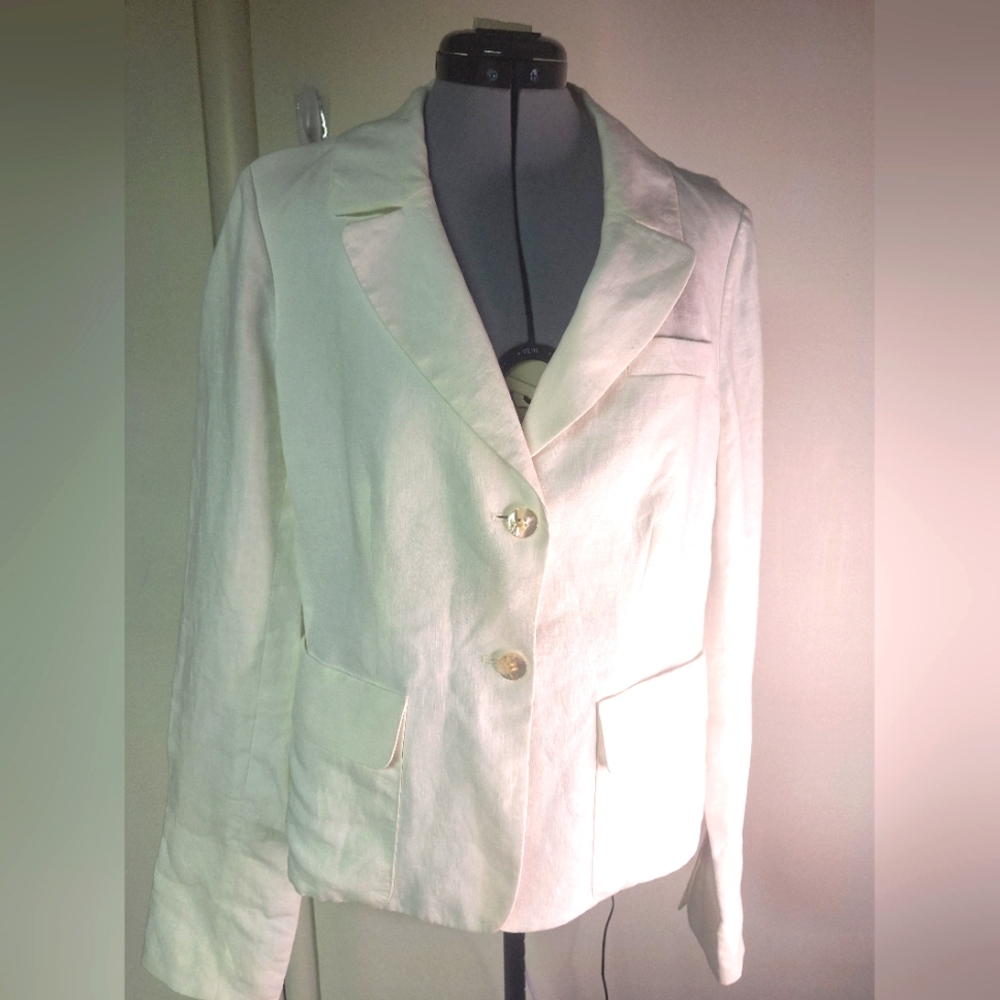 Charles Nolan N Y  White 100% Linen Blazer Size 10